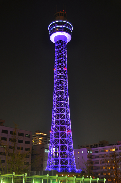 横浜マリンタワー　みなとみらい線10周年記念ライトアップ