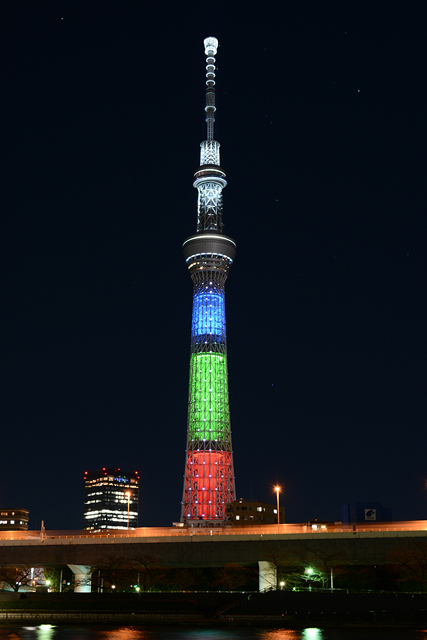 東京スカイツリー　光の三原色ライティング（台東区側）