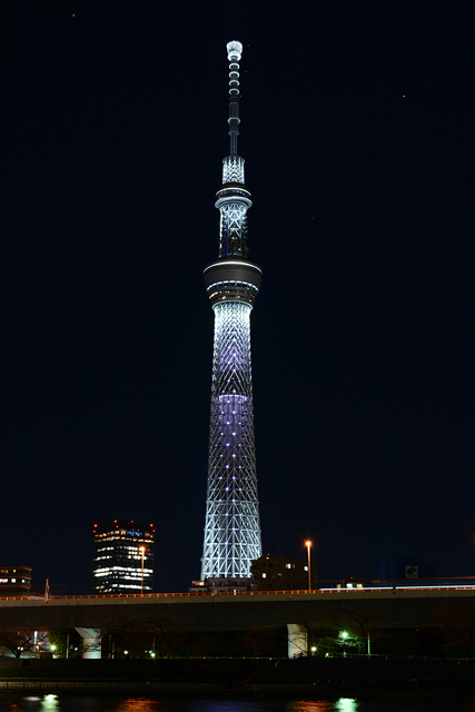 東京スカイツリー　光の三原色ライティング（台東区側）