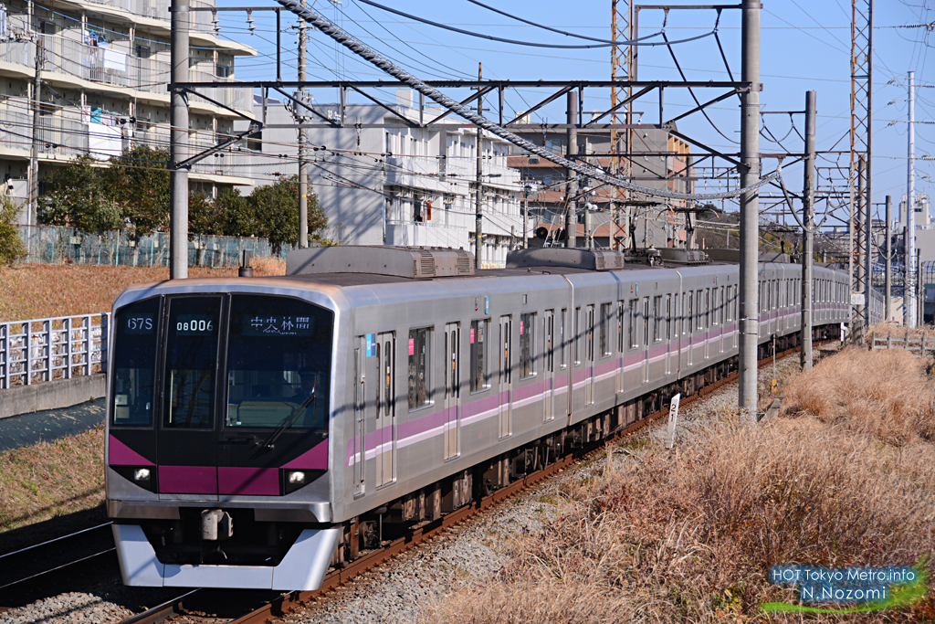 車種が豊富な田園都市線を撮影