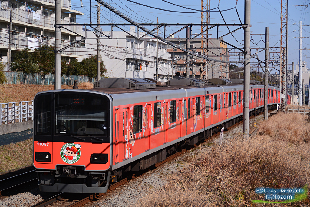 車種が豊富な田園都市線を撮影