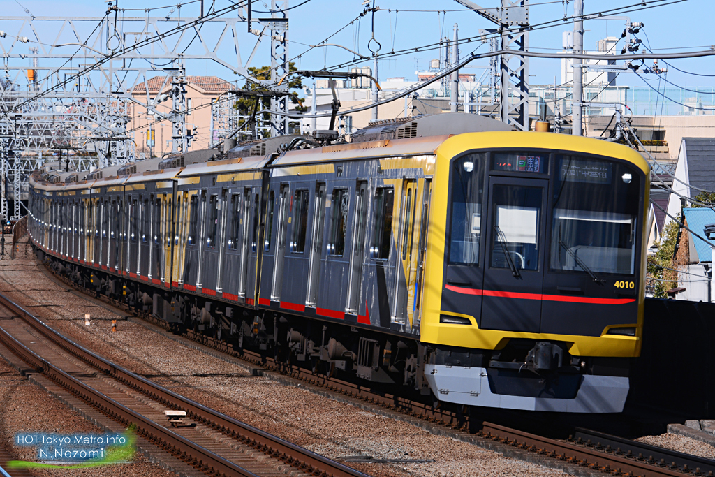 多摩川で東横線と目黒線を撮影