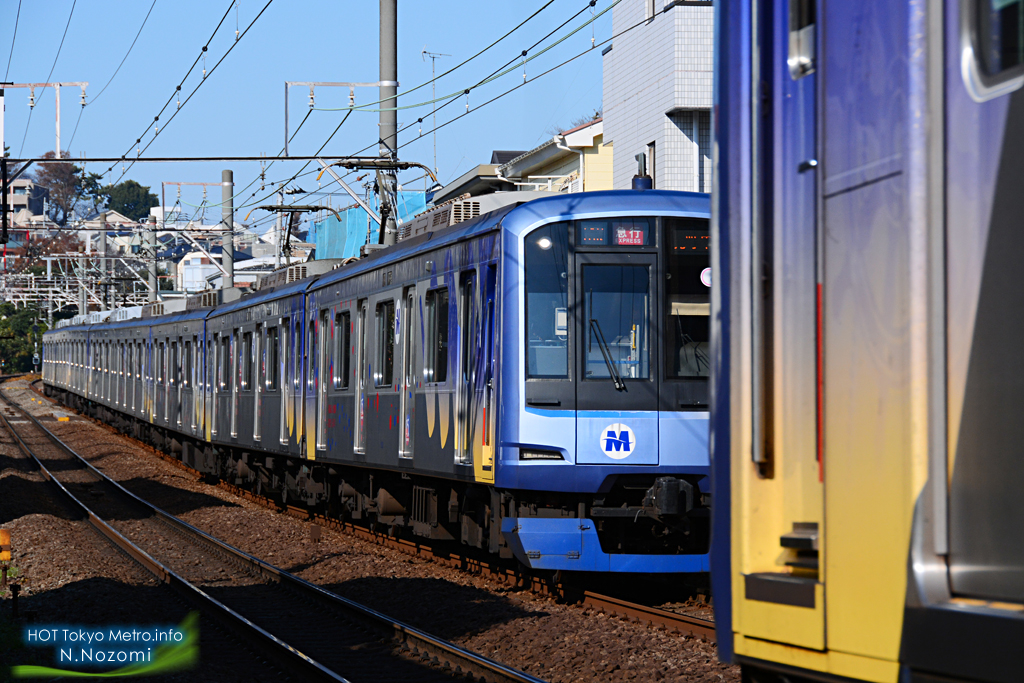 横浜の住宅街を走り回る東急東横線5000系列