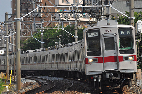 2012年6月2日・中板橋～大山にて　　東武11032F