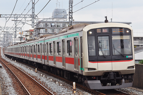 2012年10月27日　　東武スカイツリーライン・蒲生にて　　5102Ｆ