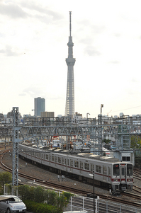 2012年10月27日　　東武スカイツリーライン・鐘ヶ淵～堀切にて　　31613Ｆ