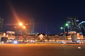 復原された東京駅　　正面全景