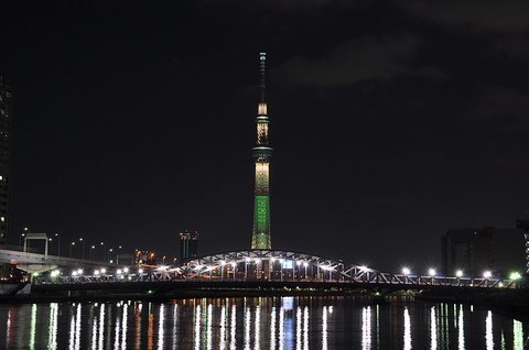 東京スカイツリー　クリスマスライティング「シャンパンツリー」　白髭橋　　2012年11月24日