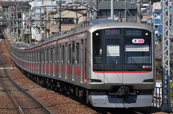 電車の体力測定？　東白楽でチームＦラインを撮る