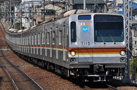 電車の体力測定？　東白楽でチームＦラインを撮る