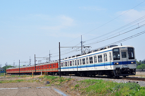 晴れ晴れと横断、東武8111Ｆの旅