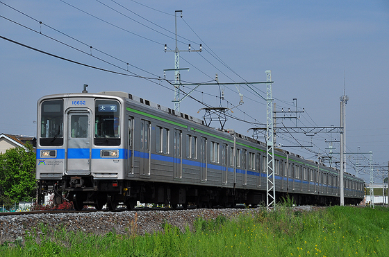 単線区間をのびのびと走る東武野田線