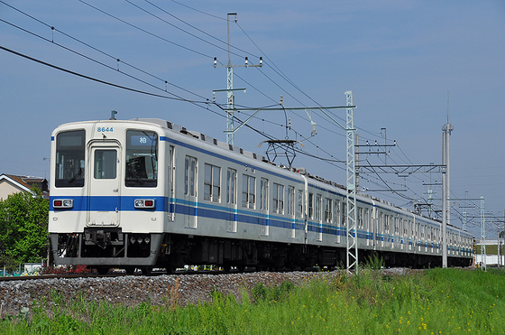 単線区間をのびのびと走る東武野田線