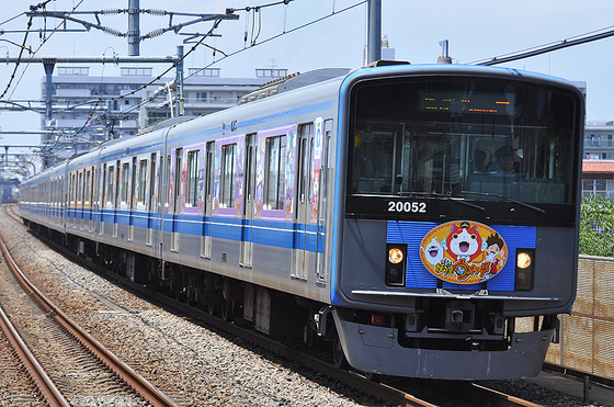 どの車両も格好良く撮れる西武の名撮影地へ・・・