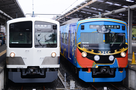 ついに引退　西武池袋線の目玉「銀河鉄道デザイン電車」