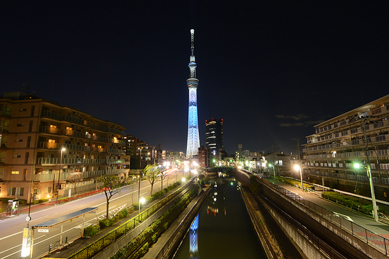 東京スカイツリー　光の三原色ライティング（墨田区側）