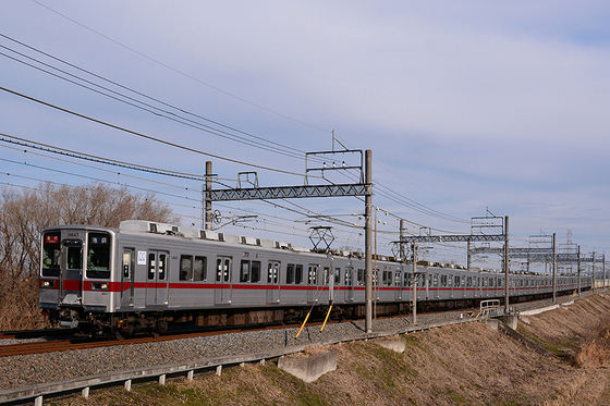 3色運転の予行練習？　100周年の東武東上線を撮る