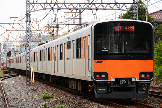 梅雨の真っ最中でも撮りたくなる新木場行きのHikarie号