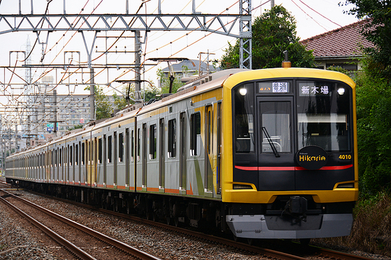 梅雨の真っ最中でも撮りたくなる新木場行きのHikarie号