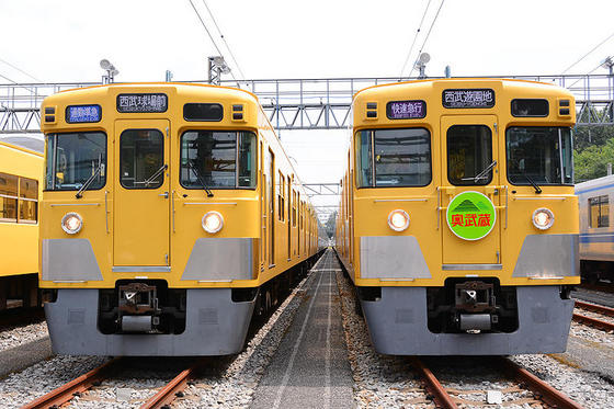 今年は黄色！　南入曽車両基地　電車夏まつり