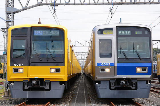 今年は黄色！　南入曽車両基地　電車夏まつり