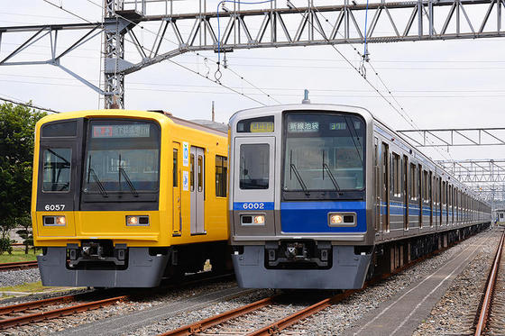 今年は黄色！　南入曽車両基地　電車夏まつり