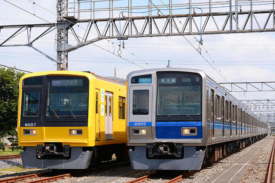 今年は黄色！　南入曽車両基地　電車夏まつり