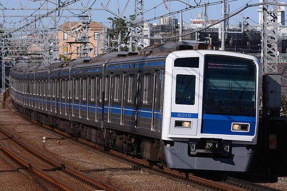 多摩川で念願の黄色い西武電車を撮る