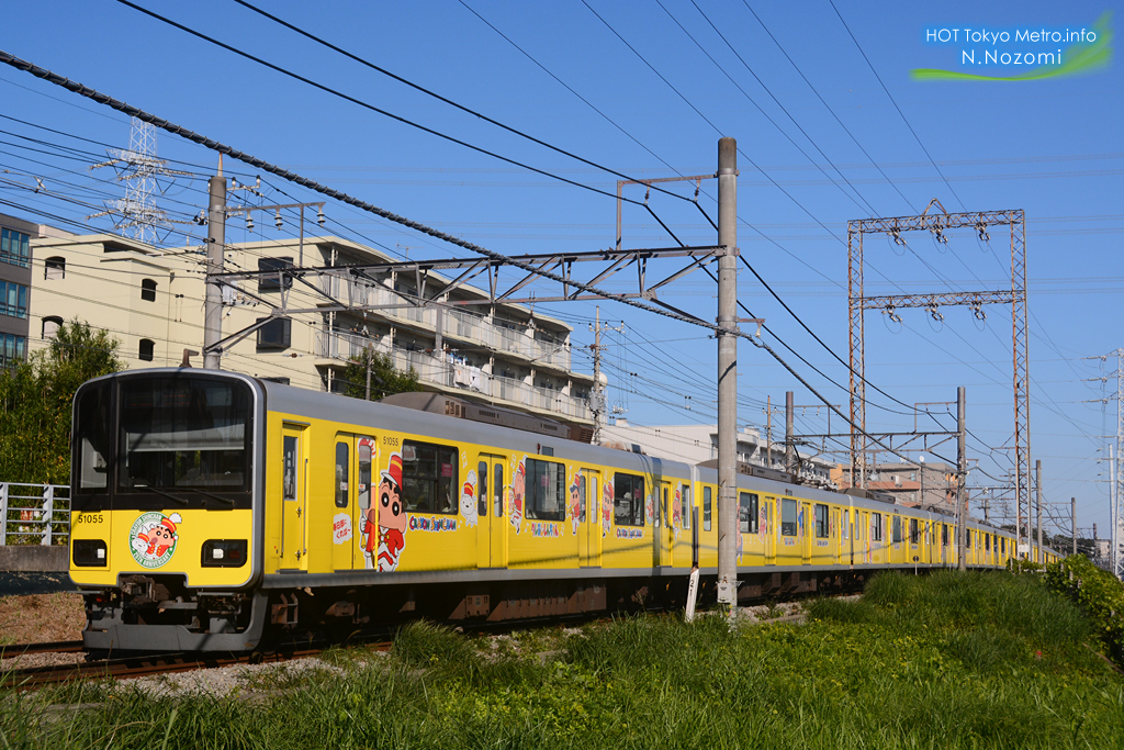 東武50050系　クレヨンしんちゃん25周年記念ラッピング