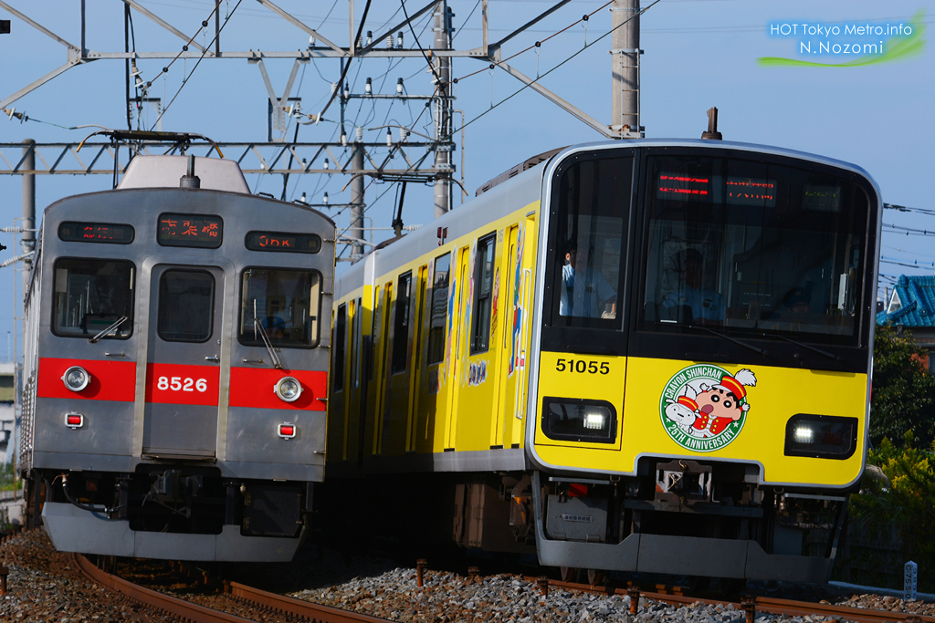 東武50050系 クレヨンしんちゃん25周年記念ラッピング