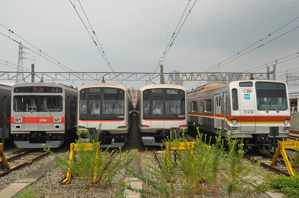 初めての地に訪れた副都心線7120Ｆ